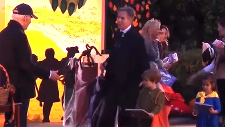 VIDEO | De Halloween, băiatul lui Tony Blinken s-a costumat în Zelenski și i-a cerut lui Biden: Ne dați ori nu ne dați?