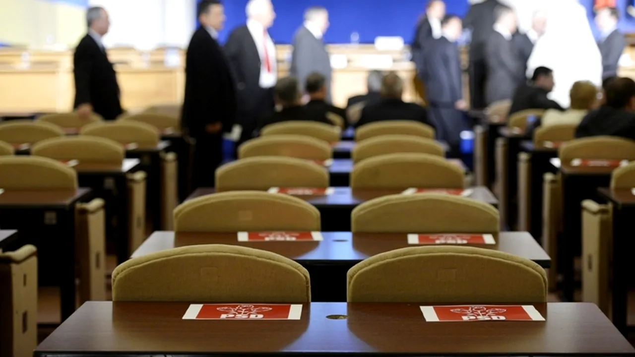 Conducerea Senatului a votat pentru reducerea schemei de personal