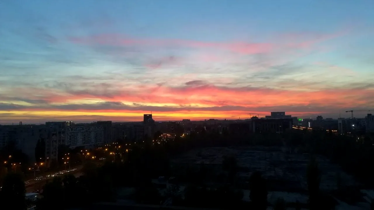 Fenomenele uimitoare provocate de uraganul Ophelia. Stockholm a fost cufundat în întuneric, iar cerul din mai multe țări a devenit roșiatic. ''Este într-adevăr neobișnuit''