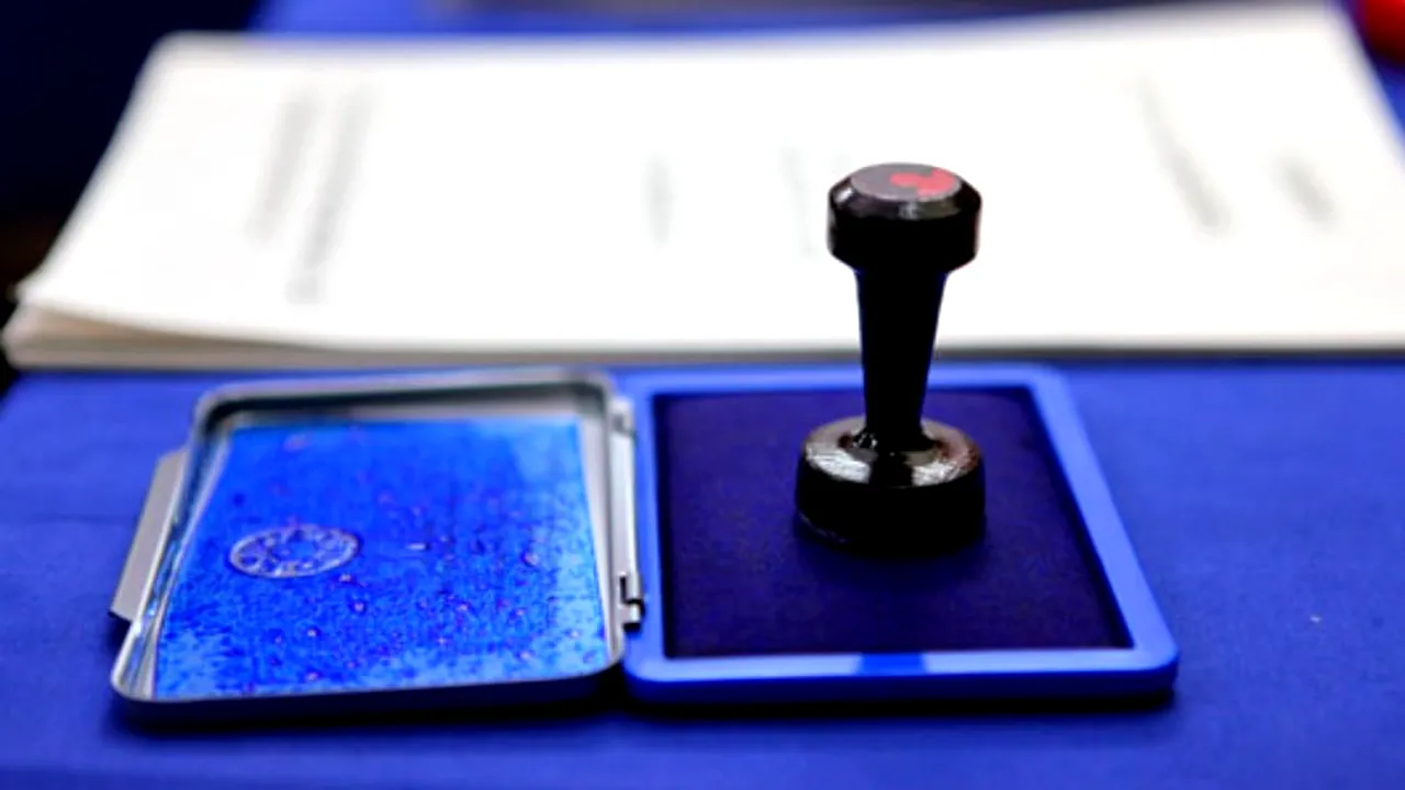 Hunedoara: Primarul comunei Bătrâna candidează singur pentru un nou mandat. Media de vârstă a localității este de 60 de ani