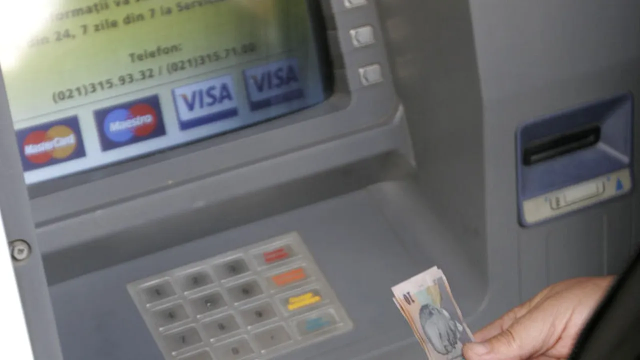 Anunțul SRI despre gruparea transfrontalieră de falsificatori de carduri care ar fi obținut ilegal două milioane de euro