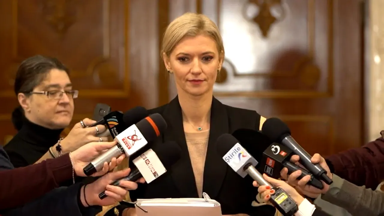 Vouchere de vacanță pentru angajații din privat. Alina Gorghiu: ”Se elimină inechitatea între salariaţii din sistemul public şi cei din privat”