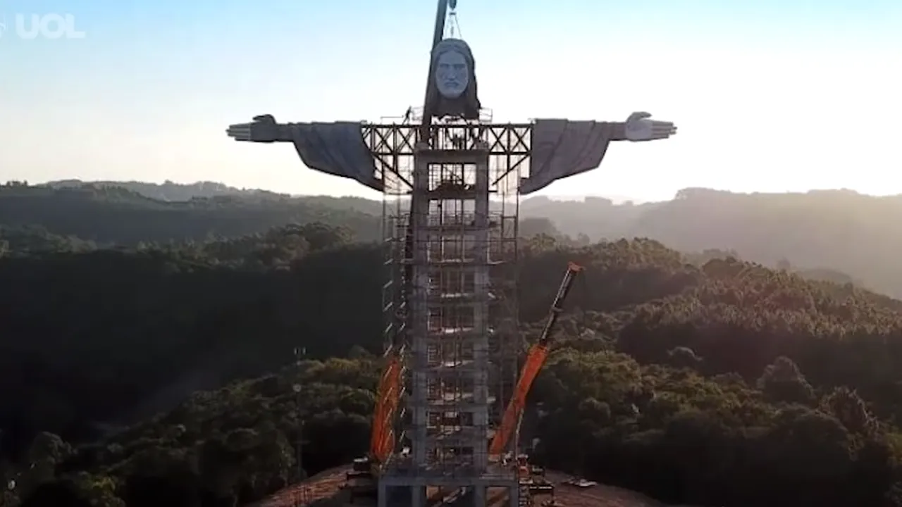 VIDEO. În Brazilia se construiește o statuie a lui Isus mai înaltă decât cea din Rio de Janeiro