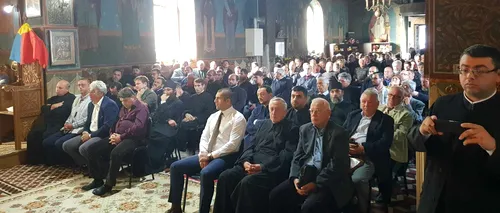 Preoții și politicienii din Prahova, la BISERICĂ pentru a discuta despre referendumul privind redefinirea familiei