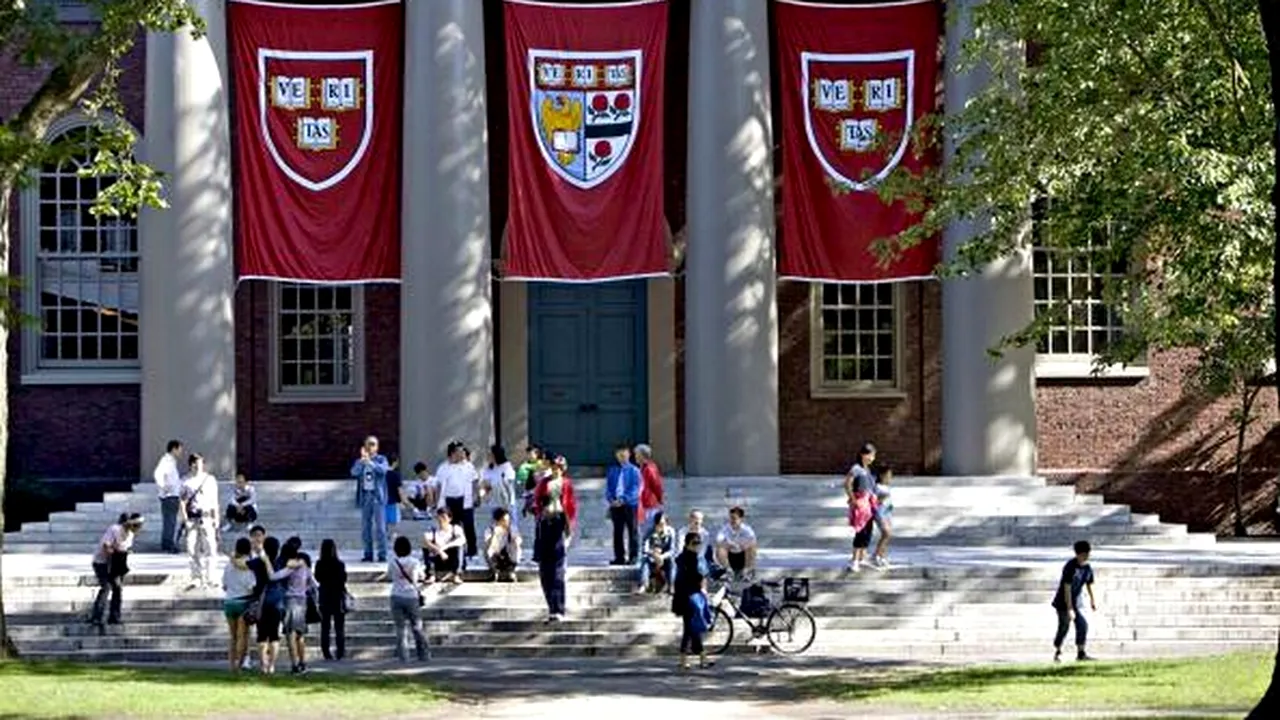 O elevă de 17 ani din Coreea de Sud, considerată geniu matematic, a inventat „o problemă