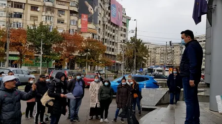 Primarul din Ploiești, după ce asistații social au protestat împotriva muncii: Un domn mă filma un cu un telefon pe care probabil nu îl avem mulţi dintre noi, era asistat social