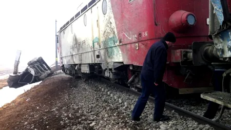 Șoferul betonierei lovite de un tren la Fetești, cercetat pentru distrugere și semnalizare falsă