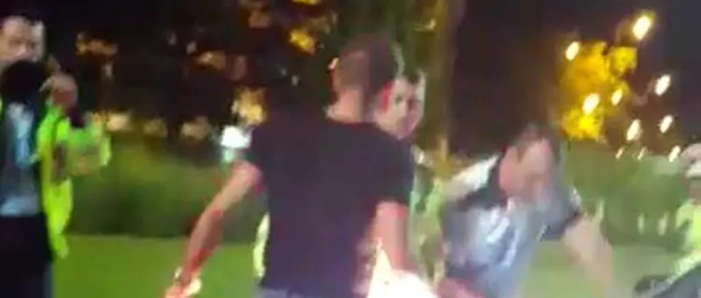 VIDEO. Momentul în care polițistul îi trage un pumn lui Boureanu. Fratele fostului deputat: „Are dinții scoși, e vânăt la ochi și la cap