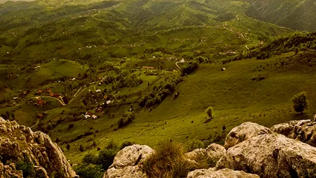 Satul din România care a ajuns să se ''bată'' în Financial Times cu cele mai cunoscute orașe din lume