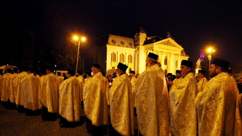 Procesiune impresionată la Iași, la începutul celui mai mare pelerinaj creștin ortodox