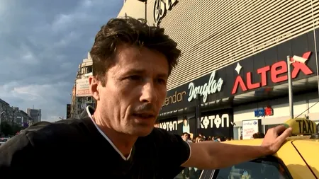 Bășcălie și bacșiș: Clienții din Centrul Vechi cer bon pentru bacșișuri mici, doar ca să pună pozele pe Facebook. Și o poză cu taximeTRIȘTI