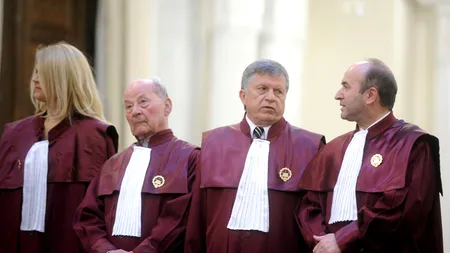 Curtea Constituțională a respins contestația PDL privind COMISIA PARLAMENTARĂ DE ANCHETĂ asupra dosarului 