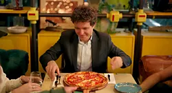 Nicușor Dan, despre gaura din BUGET: „Dacă vreți o analogie cu pizza, noi, de ani de zile, plătim o pizza medie și mâncăm o pizza mare”