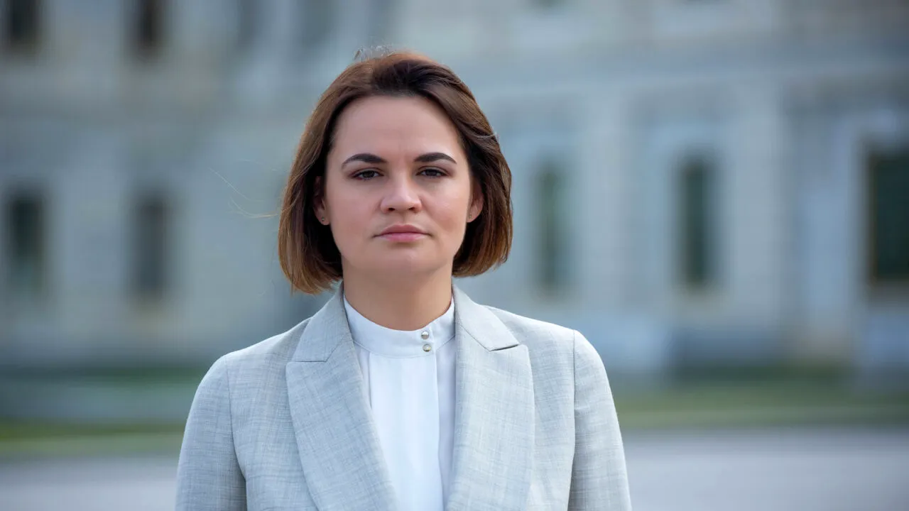 Aflată în exil, Svetlana Tikhanovskaya, liderul opoziției din Belarus, a fost CONDAMNATĂ la 15 ani de închisoare: ”Înaltă trădare și conspirație pentru preluarea puterii”