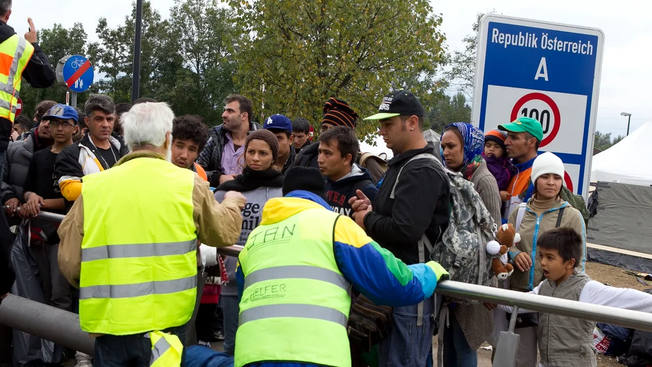 Austria vrea un gard la frontiera cu Italia. Reacția lui Renzi