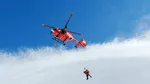 Intervenție spectaculoasă Salvamont Brașov. Patru turişti străini blocaţi pe Brâna Caprelor, în Masivul Bucegi