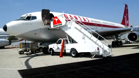 Scrisoarea unui băiat de doar 10 ani a ajuns VIRALĂ, după ce copilul i-a cerut sfaturi șefului companiei aeriene Qantas