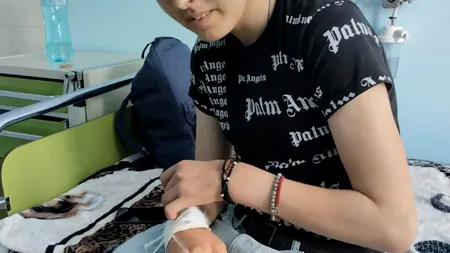 Cum a rămas fără picior un tânăr de numai 18 ani. Boala care îl macină încet