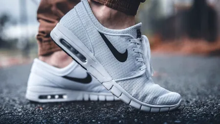 Compania Nike va înceta să vândă produse care fac referire la fostul baschetbalist Kobe Bryant