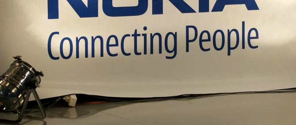 Nokia analizează o fuziune cu Alcatel-Lucent