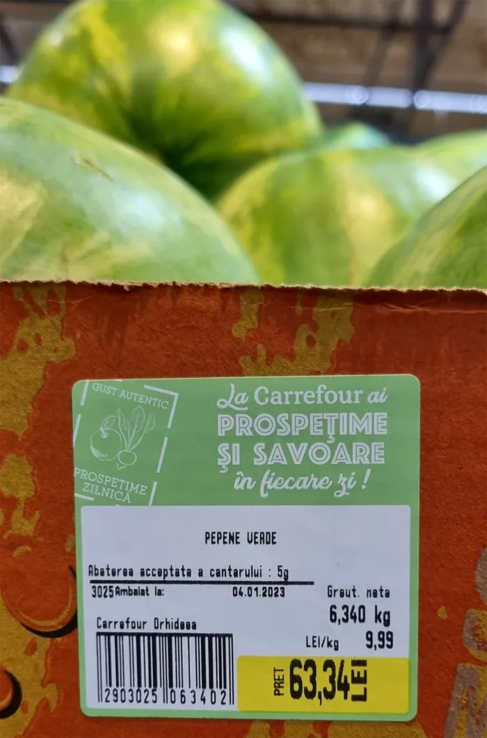 Iarna nu e ca vara! Câți lei a dat un român pe un pepene verde, acum, în ianuarie 2023, într-un supermarket Carrefour din București / Sursa foto: Facebook