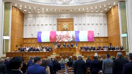 Legea care ar fi obligat primarii, miniștrii și parlamentarii să-și publice CV-ul, sub sancțiunea unei amenzi de 10.000 de lei, blocată în Parlament