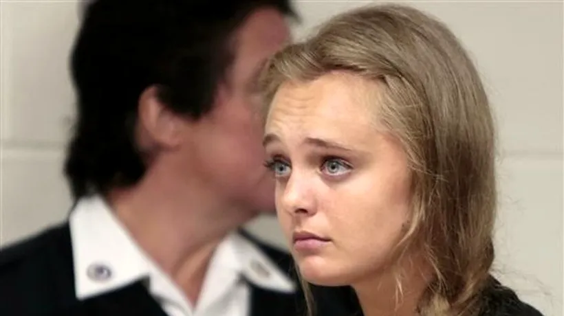 O adolescentă de 17 ani este acuzată că l-a încurajat pe prietenul ei să se sinucidă