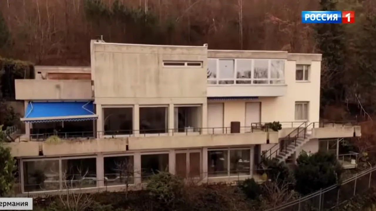 Propaganda Kremlinului, replică pentru opozantul lui Vladimir Putin. În ce “lux” ar fi trăit “blogger-ul șomer” Aleksei Navalnîi în Germania / VIDEO