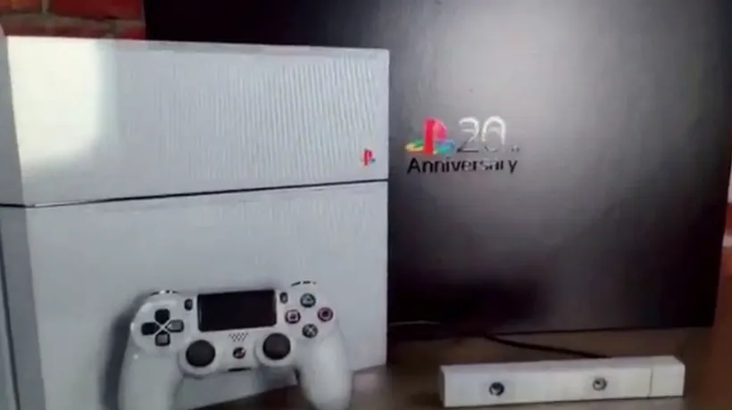 Un japonez a plătit o sumă fabuloasă pentru o consolă aniversară PS4