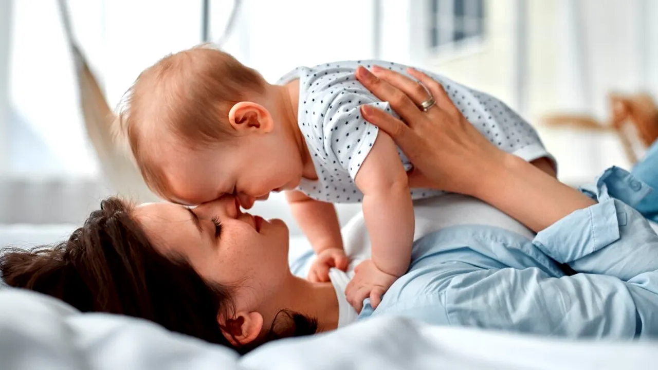 Indemnizațiile pentru creșterea copilului pot crește spectaculos din 2024. Cum va fi recalculat stimulentul pentru reîntoarcerea la muncă