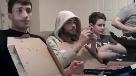 Ce poți face cu o cutie goală de pizza. GALERIE FOTO