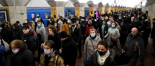 Panică la Kiev: Cetățeni evacuați în adăposturi, cozi uriașe la ieșirea din oraș | FOTO, VIDEO