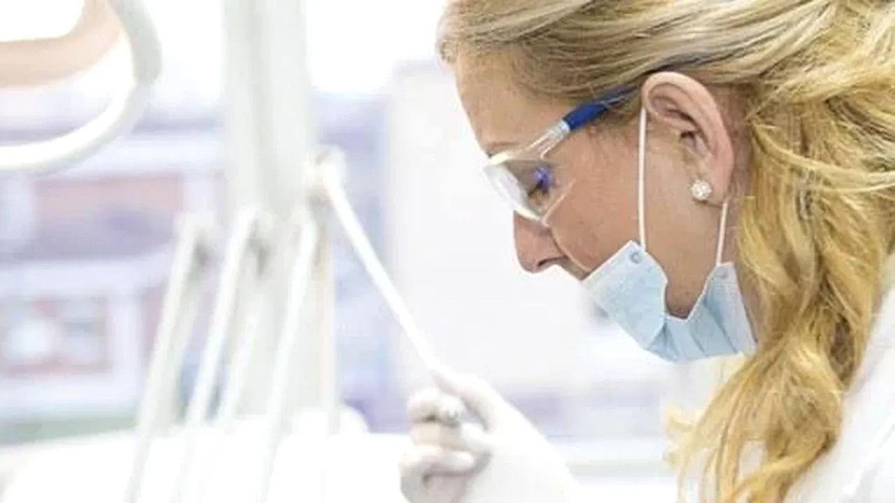 Bilanț coronavirus, 9 august: Numărul infecțiilor zilnice se apropie de 10.000. Cifrele raportate sunt duble față de ieri / 41 de oameni au murit în ultimele 24 de ore din cauza bolii