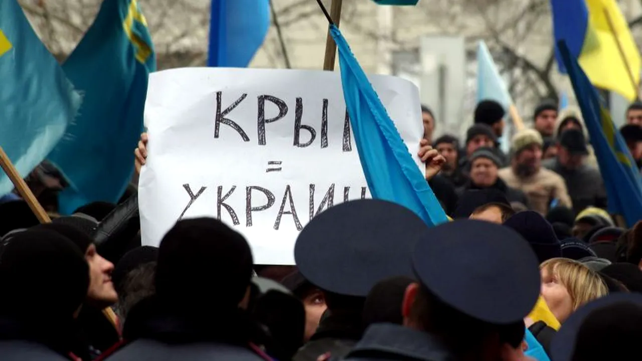 Kievul îi cere lui Putin să retragă militarii din Crimeea. 