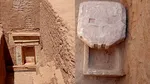 O „poartă către lumea de dincolo” din Egiptul antic a fost descoperită în interiorul unui mormânt piramidal roman