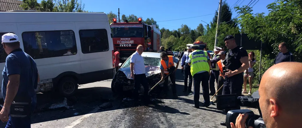 Cel puțin 13 persoane rănite după accident între un microbuz și un autoturism în Hunedoara. A fost activat planul roșu de intervenție 