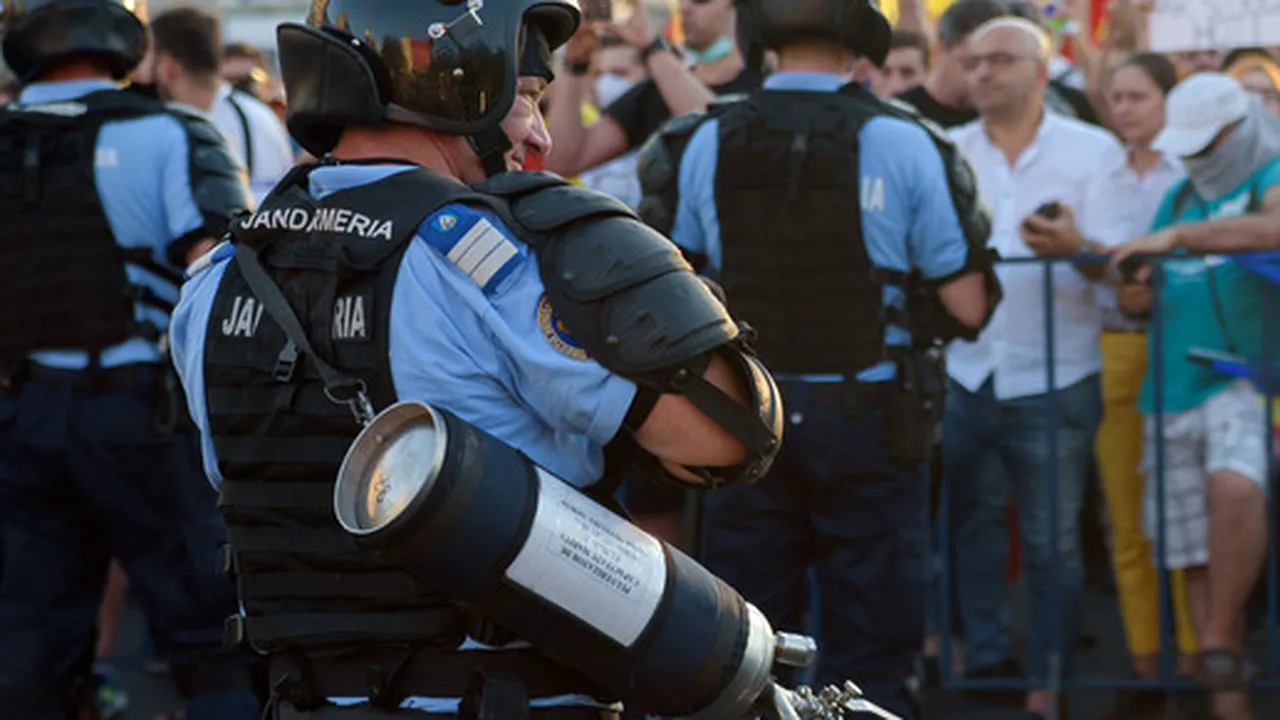 Certificate MEDICO-LEGALE pentru 68 de protestatari. Cei agresați de forțele de ordine vor face plângeri penale