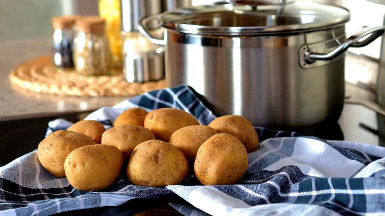 Efectele terapeutice incredibile ale cojilor de cartofi