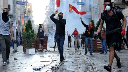 Recentul oasepete al românilor, Recep Erdogan, vrea ordine și disciplină în țara lui. Ce vor păți cei care vor purta așa ceva în Turcia