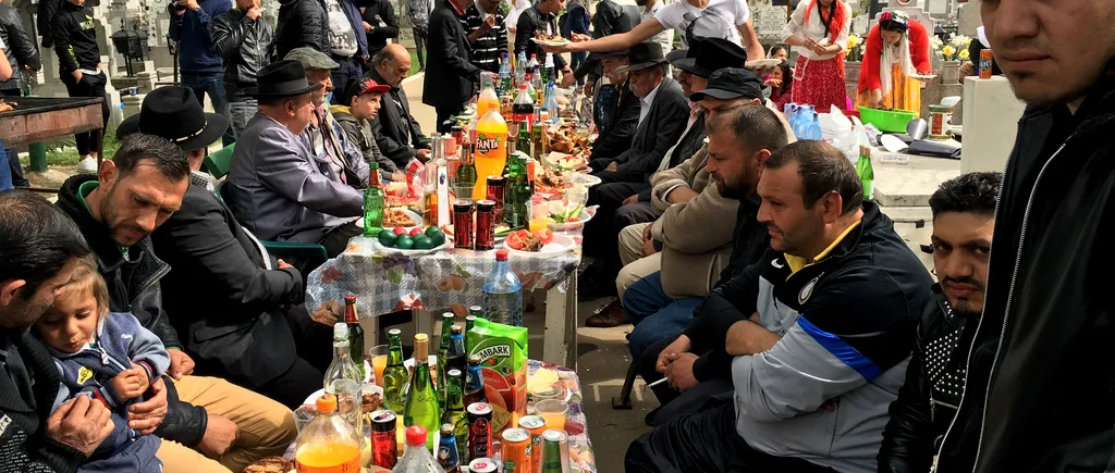 Scene „de sărbătoare într-un cimitir din Ploiești. Motivul pentru care romii au încins grătarele printre morminte