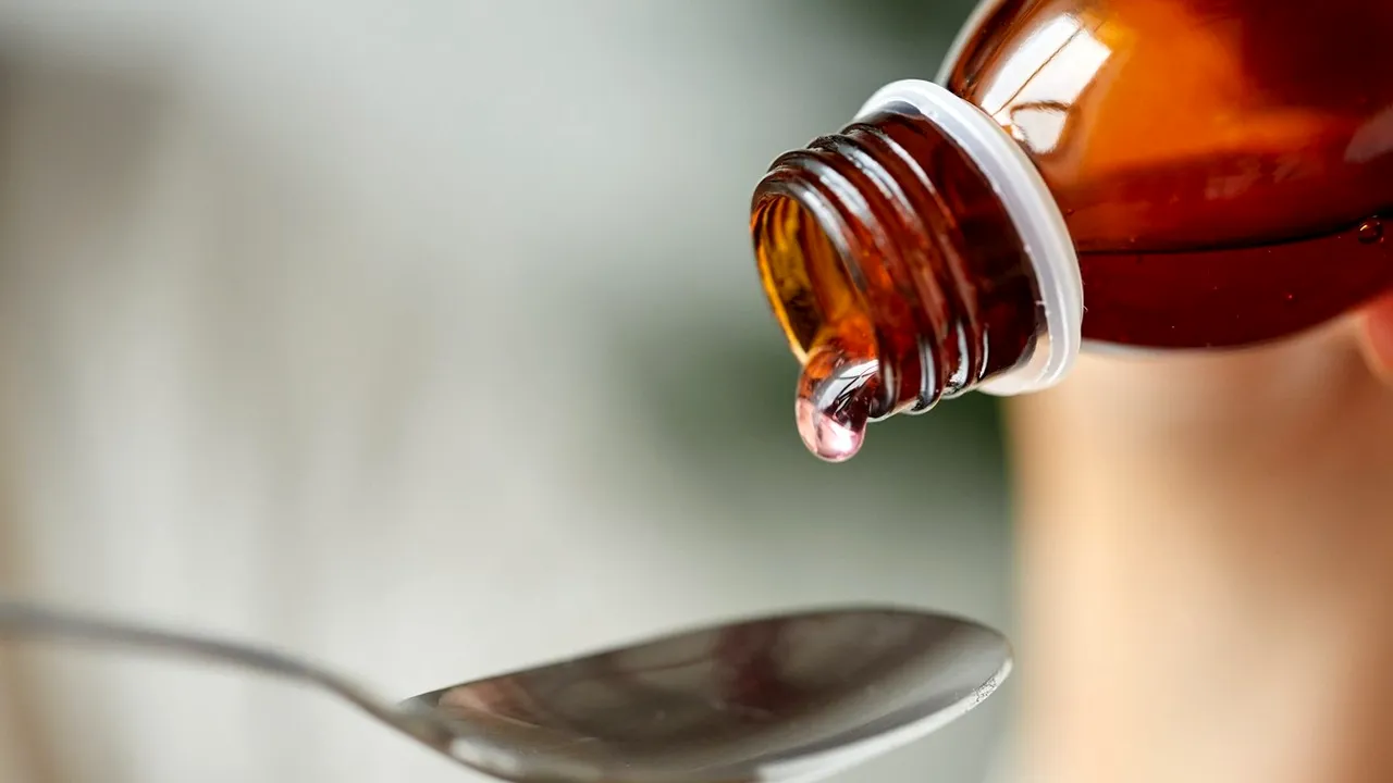 66 de copii ar fi murit din cauza unor siropuri pentru tuse şi răceală