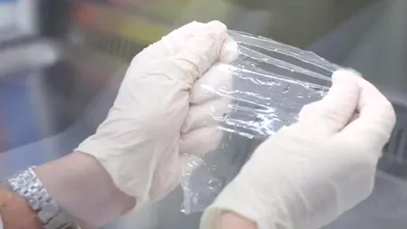 Cum arată prezervativul viitorului. Cercetările sunt finanțate de fondatorul Microsoft, Bill Gates