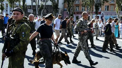 Rebelii proruși au eliberat aproape 650 de persoane, anunță Kievul
