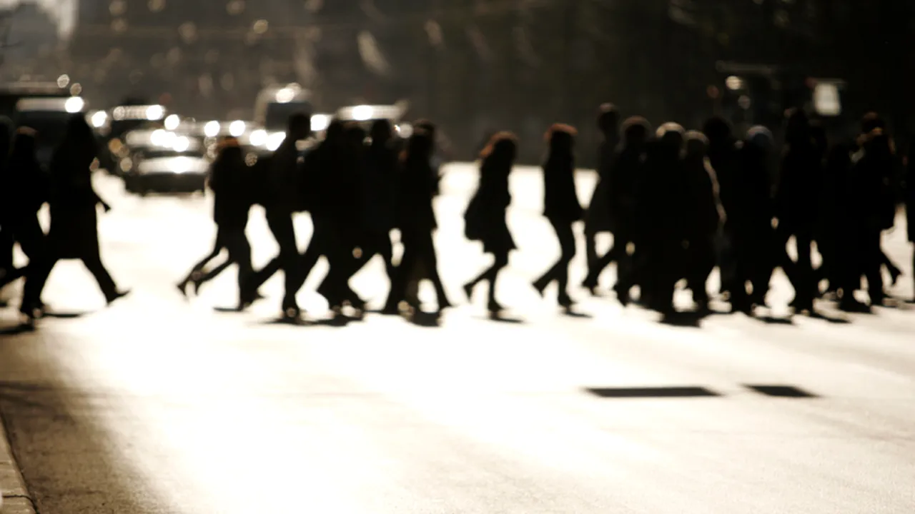 Peste 500.000 de români își sărbătoresc onomastica vineri, de sărbătoarea sfinților Petru și Pavel