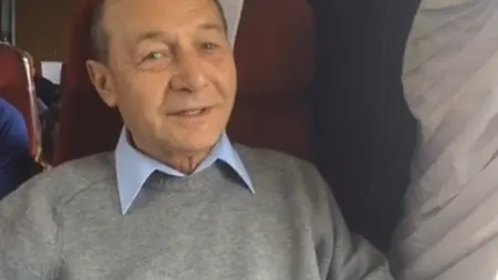 Traian Băsescu, campanie în tren. Unde a mers fostul președinte: ''Nu vreau să lipsesc de la eveniment''