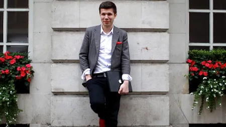 Românul de 28 de ani care conduce o companie de 50 milioane de lire și stă cu chirie