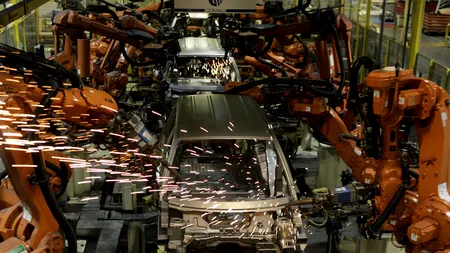 FORD ÎNCHIDE TREI FABRICI în Europa, unde pierderile vor depăși 1,5 miliarde dolari în acest an