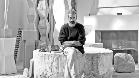 ”Infinite Connections – Brâncuși he[ART]beat”, prima expoziție de la Qreator by IQOS  din 2021, deschisă până pe 26 februarie