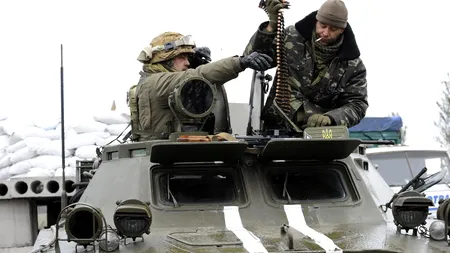 ALEGERI ÎN UCRAINA: Ostilitățile s-ar putea intensifica în estul Ucrainei. Un convoi de tancuri se îndreaptă spre aeroportul din Donețk