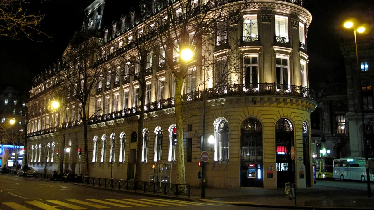 Doi hoți au dat lovitura vieții lor: cum au convins o bătrână de 97 de ani din Franța să le dea de bunăvoie lingouri de aur de 800.000 de euro